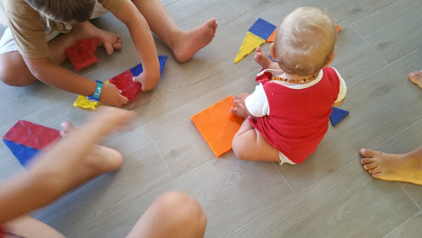 another photo of our children playing clicky tiles