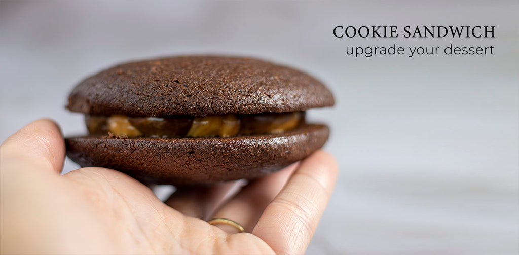 gluten-free, vegan, chocolate cookies filled with unsweetened peanut butter