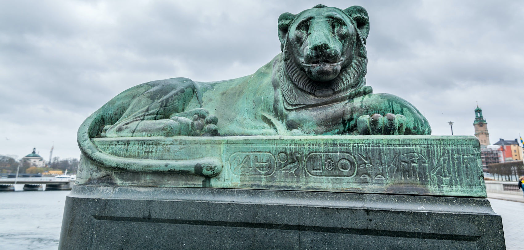 Sculpture Lion Égyptien devant le parlement de Stockholm