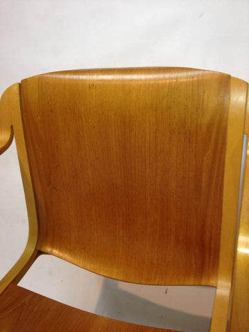 AX Chair, Closeup of Curved Back