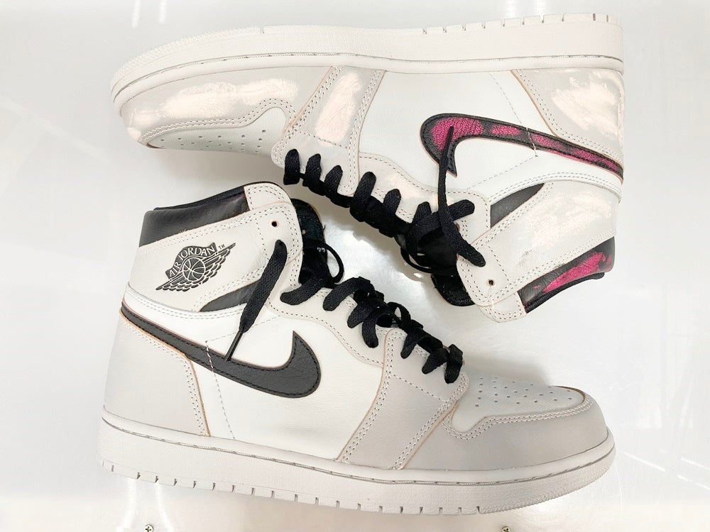 ジョーダン JORDAN NIKE AIR JORDAN 1 RETRO HIGH OG DEFIANT NYC TO PARIS LIGHT  BONE/CRIMSON ナイキ エアジョーダン 1 レトロ ハイ オリジナル ディファイアント グレー系 ピンク系 CD6578-006 メンズ靴 