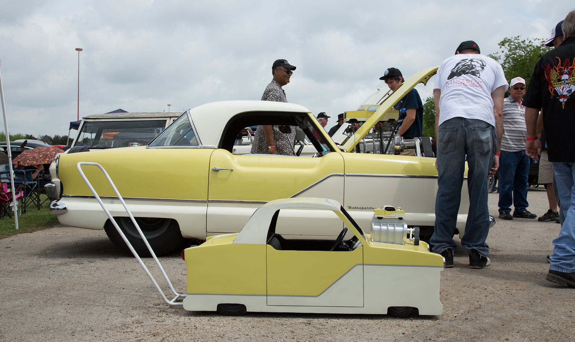 yellow wheelie machine at lonestar round up