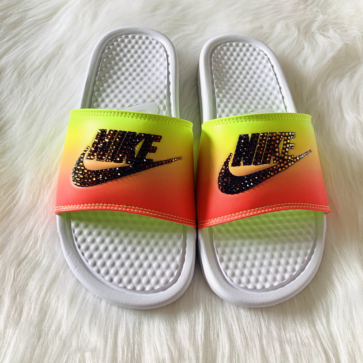 nike swarovski precio