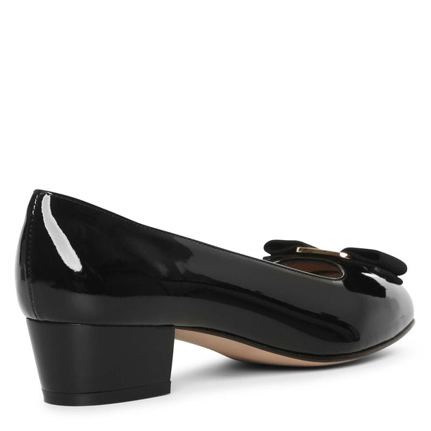 patent black pumps