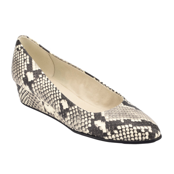 Abelle Low Wedges - Easy Spirit