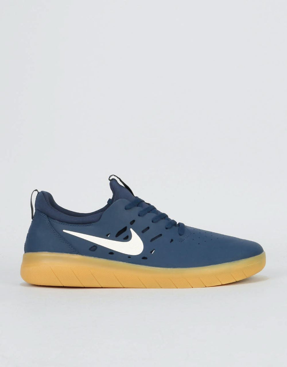 nike nyjah navy