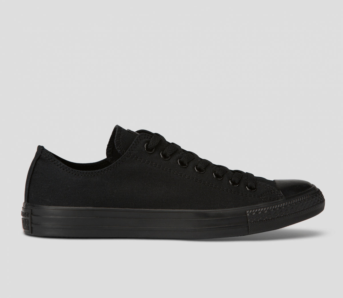 chuck taylor all star classic colour low top black