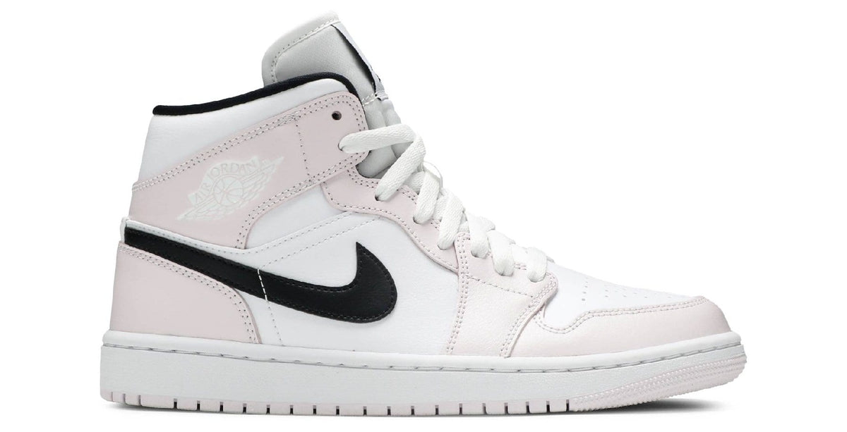 women retro 1s