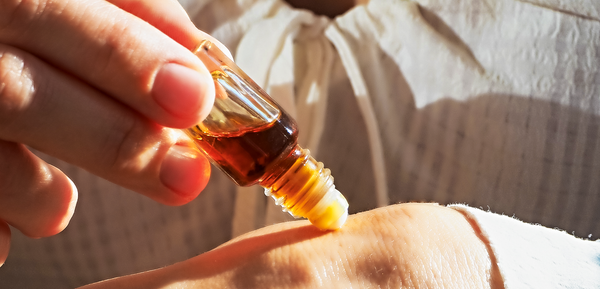 How to use Perfume Oils 
