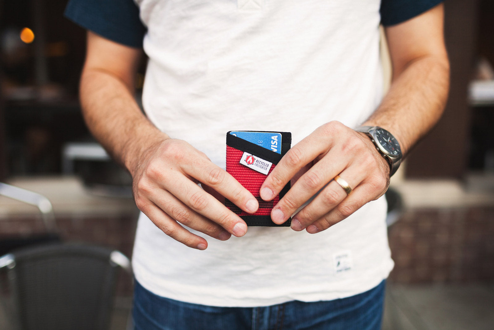 Why use a front pocket wallet