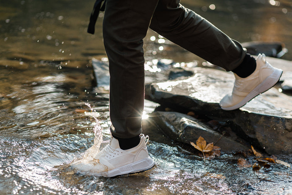 waterproof slip resistant sneakers