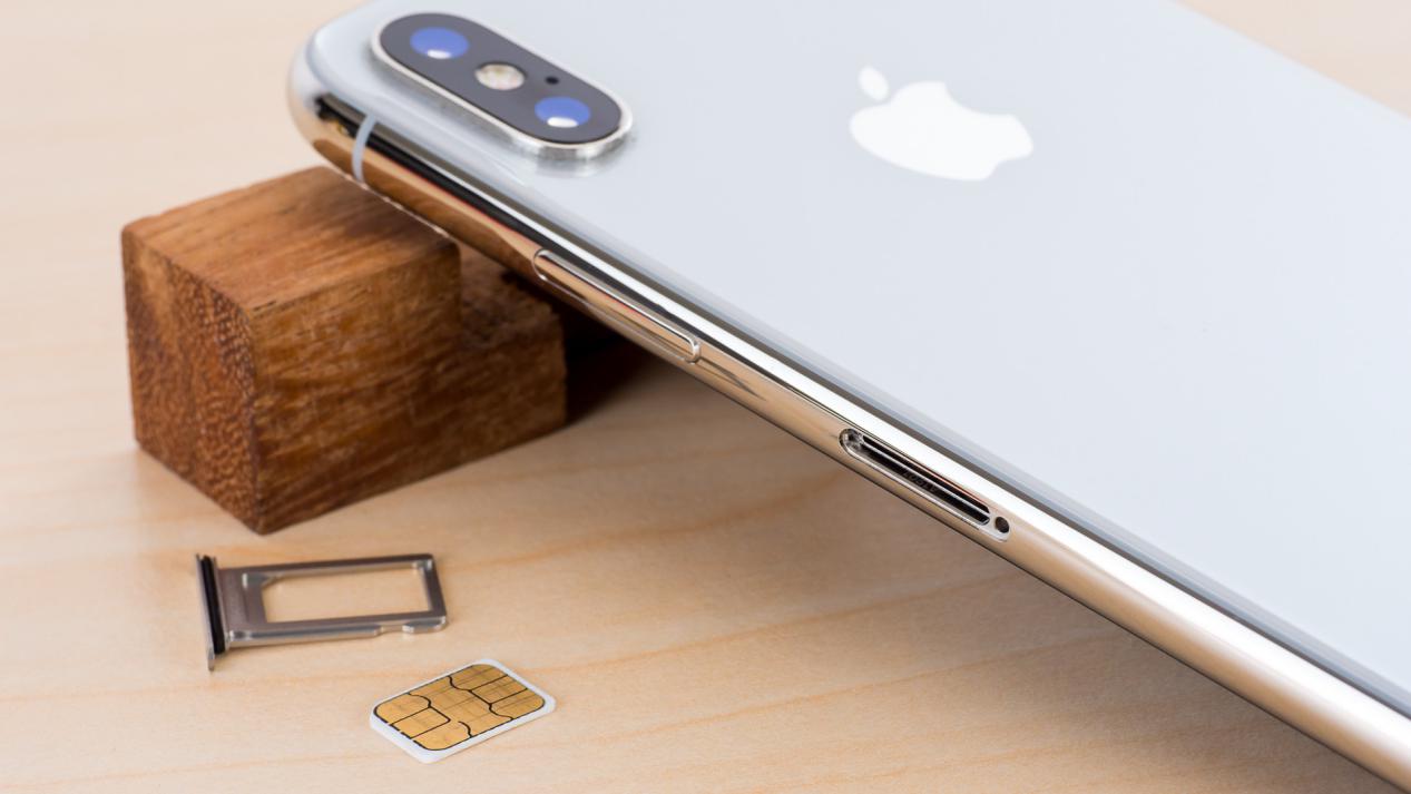 iPhone XS Dual SIM Cards Support