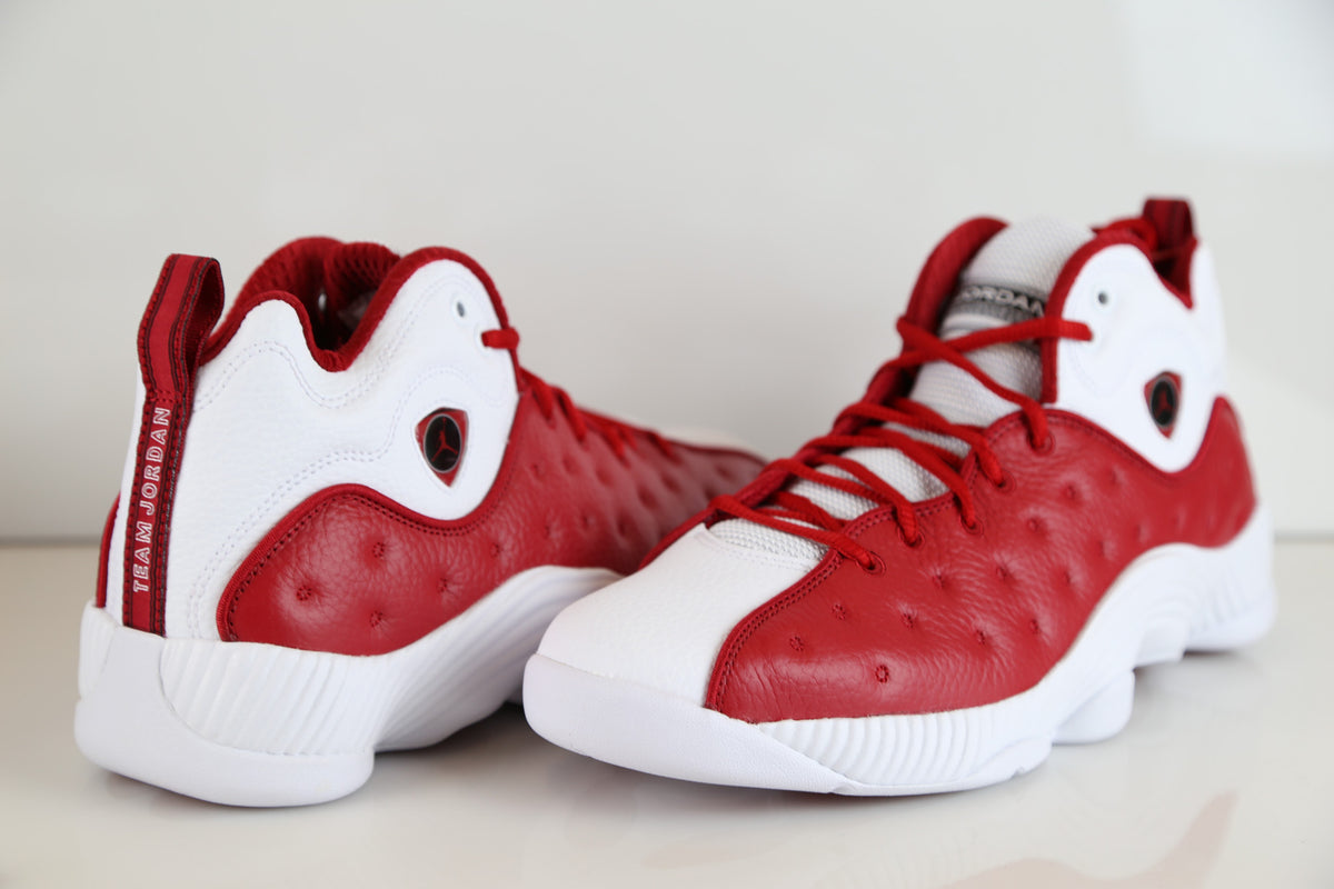 jordan jumpman team ii basketball shoes