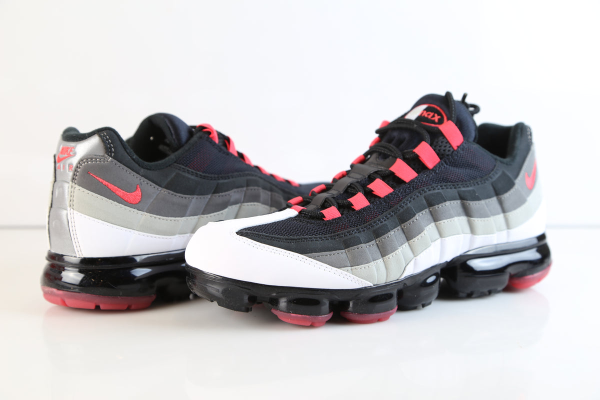 nike air vapormax 95 hot red