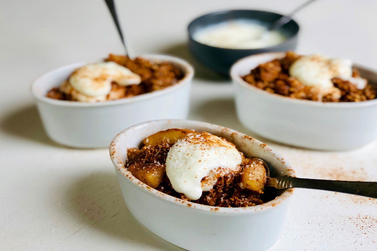 Apple crumble breakfast pots