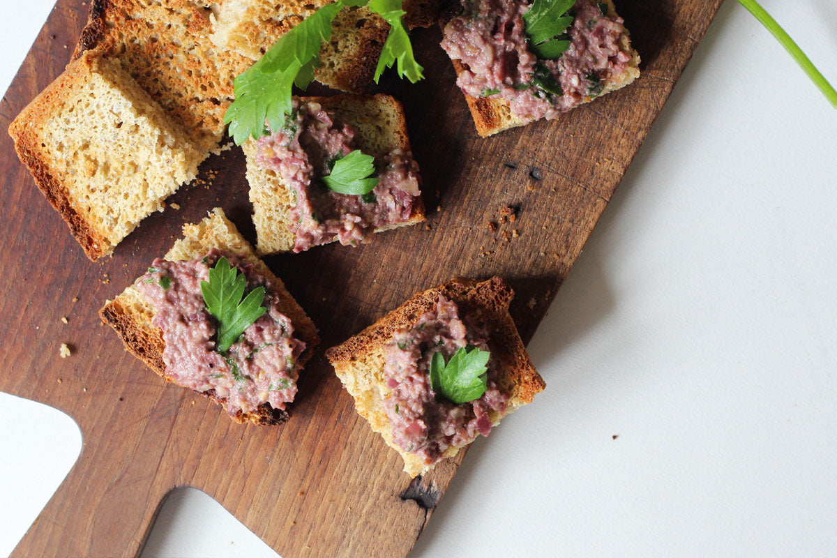 Olive tapenade with walnuts 