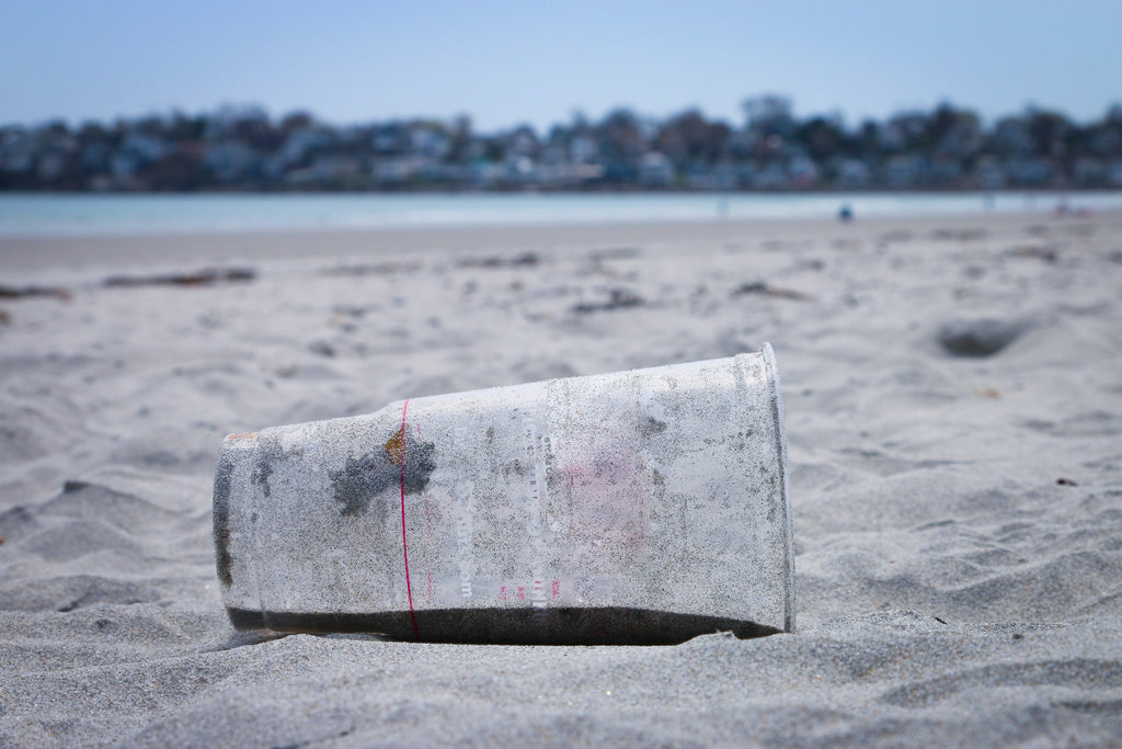 Plastikmüll am Strand