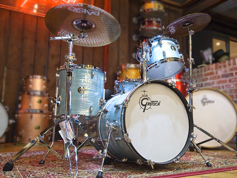 Gretsch USA Custom Vintage Oyster White at the drumshop