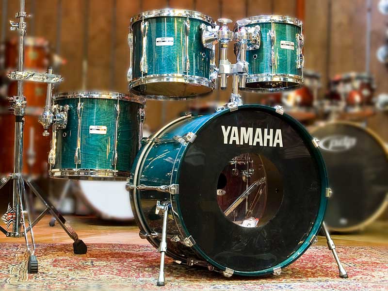 Yamaha 9000 Deep Aqua Recording Custom Drum Kit