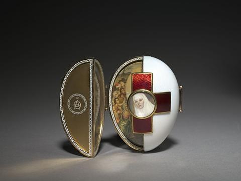 Red Cross with Triptych Egg