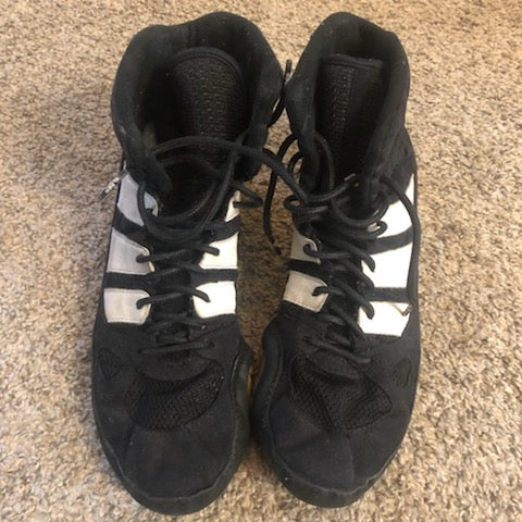 kendall cross wrestling shoes