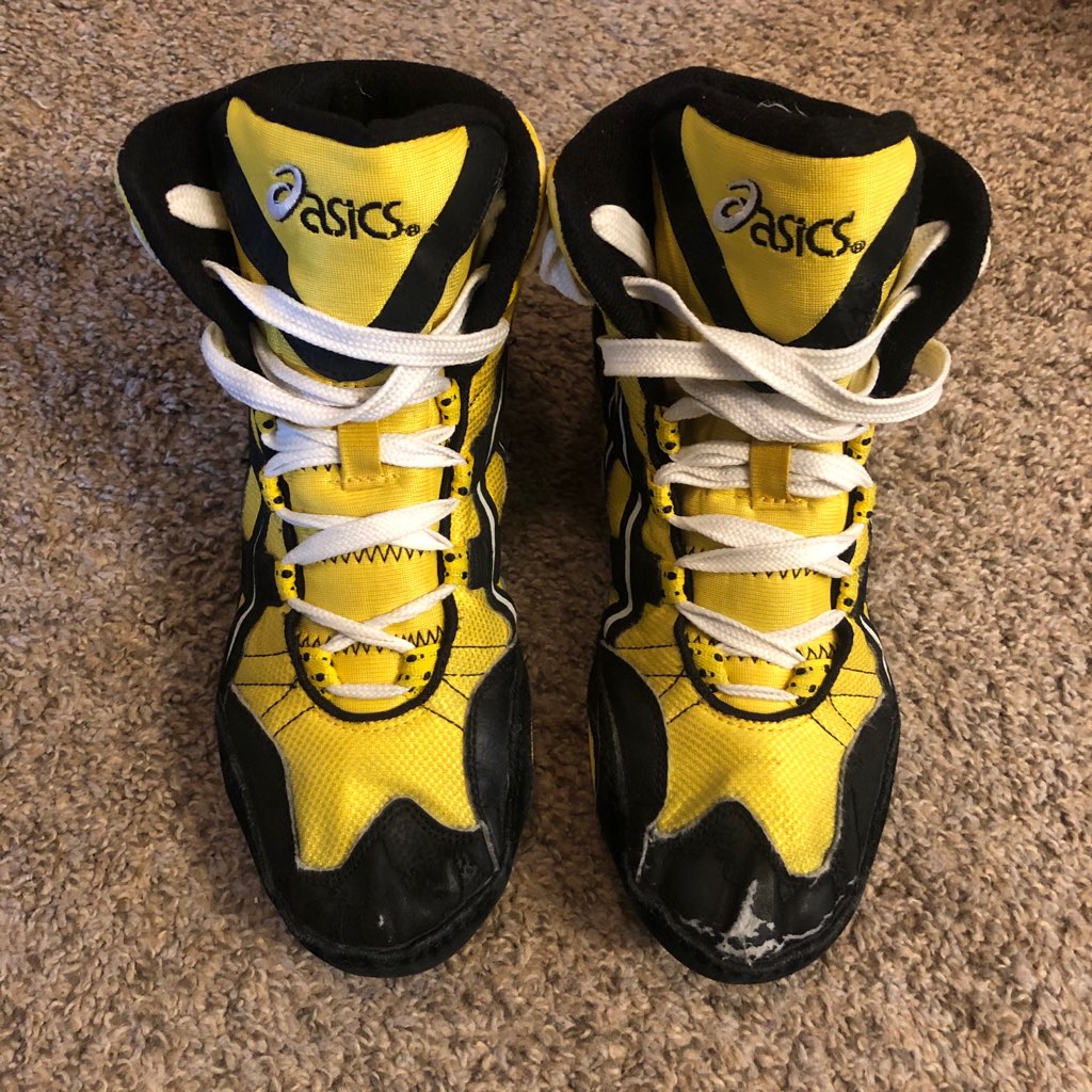 asics intensity wrestling shoes