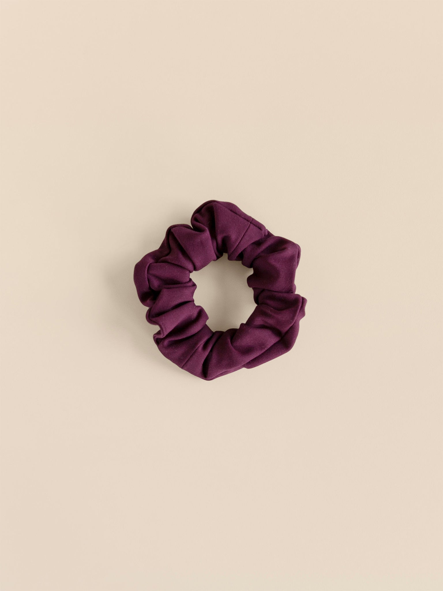 Girlfriend Collective The Scrunchie - Plum