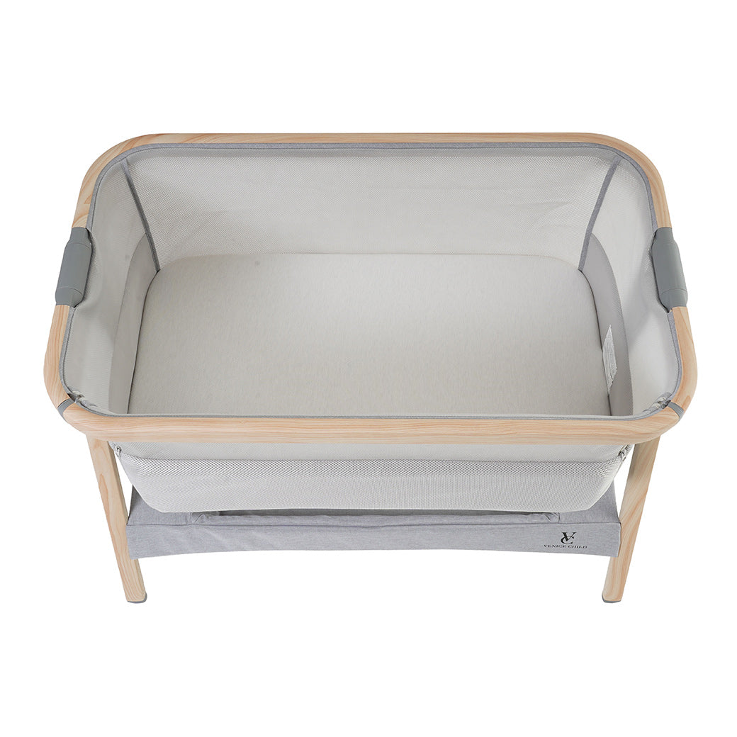 California Dreaming Bedside Bassinet