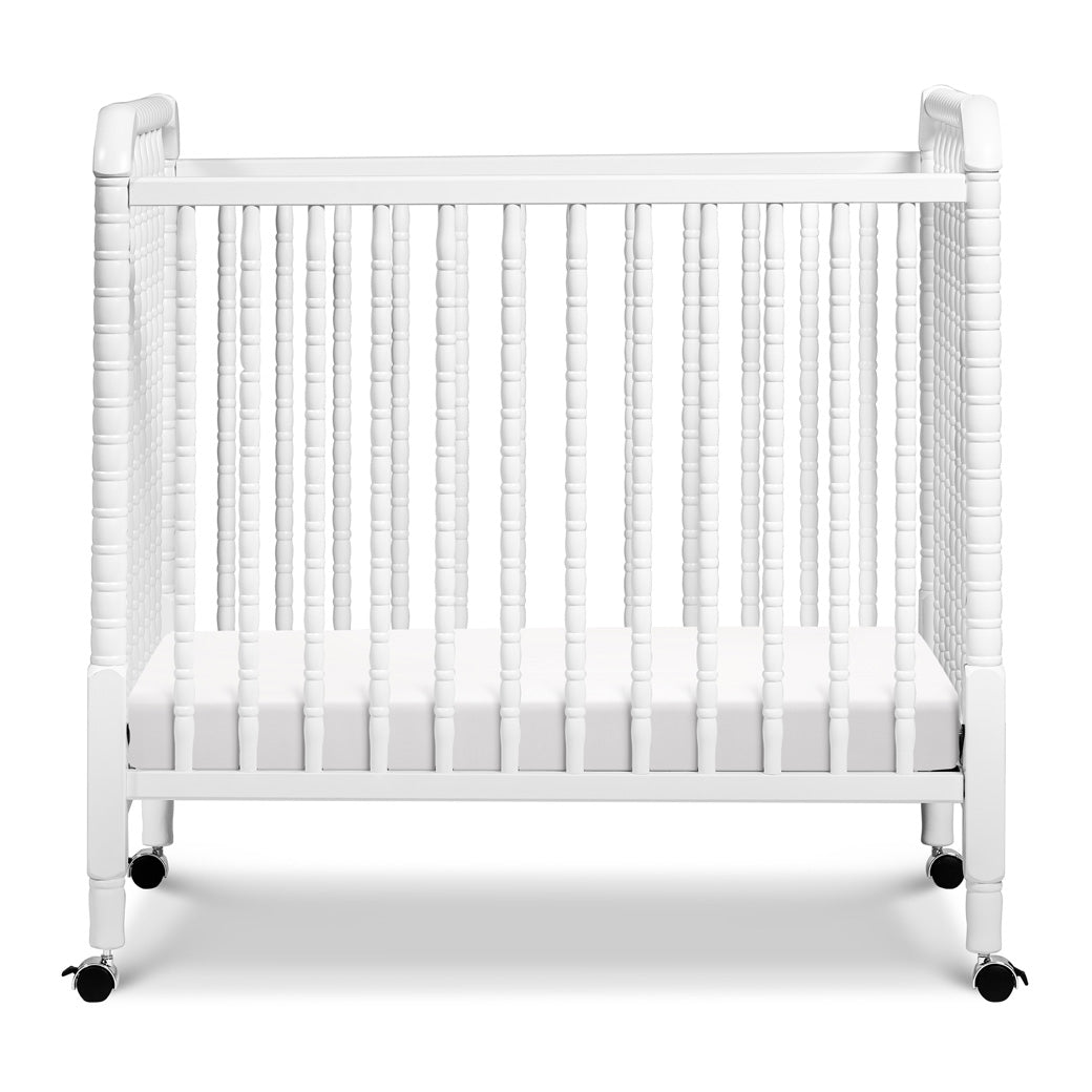 Jenny Lind 3-in-1 Convertible Mini Crib