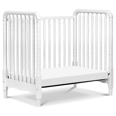 Jenny Lind 3-in-1 Convertible Mini Crib