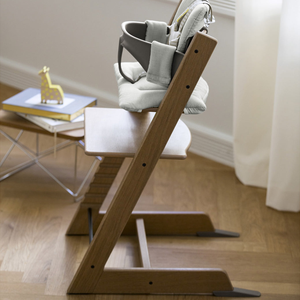 Stokke-Tripp-Trapp-High-Chair-in--Color_Oak Brown