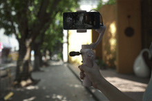 Load image into Gallery viewer, Gimbal Smartphone Stabilizer - amandaramirezphoto