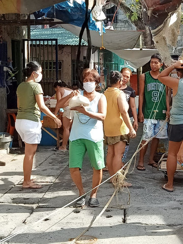 Vision Express donated Rice to Barangays admist COVID19