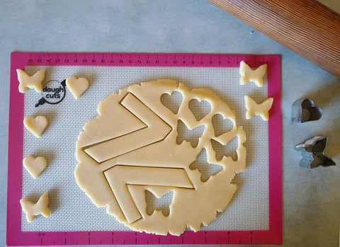 Making cookie cake toppers with leftover cookie dough