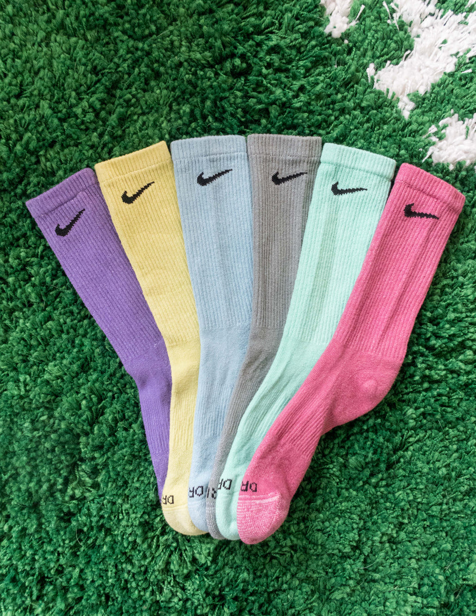 nike pastel ankle socks