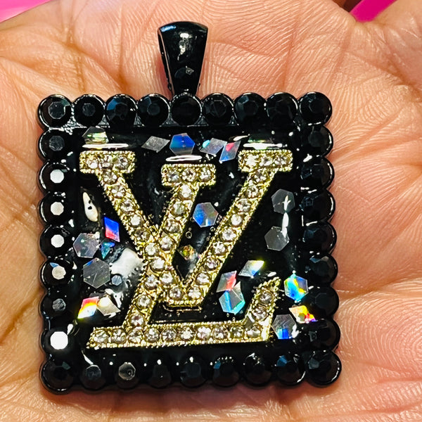 1 piece black Love Lux