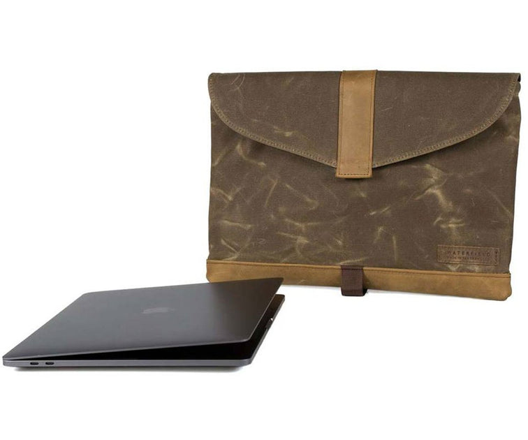 Brown leather/gray felt. Personalized GQ 100 BEST THINGS IN THE WORLD, 2018 Ultra-Light Sleeve for Apple MacBook and MacBook Pro 