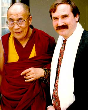 Irwin Sternberg standing with Dalai Lama