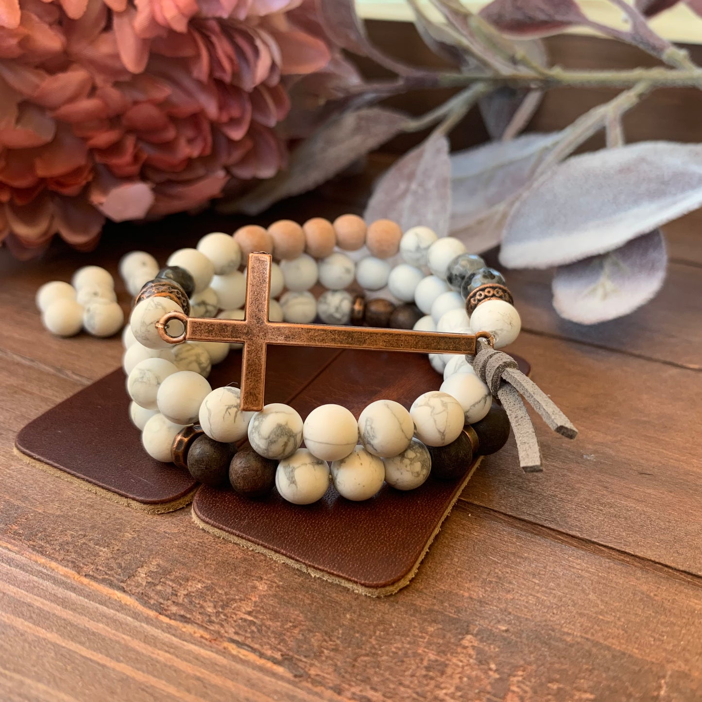 Howlite Copper Cross Diffuser Stretch Bracelet