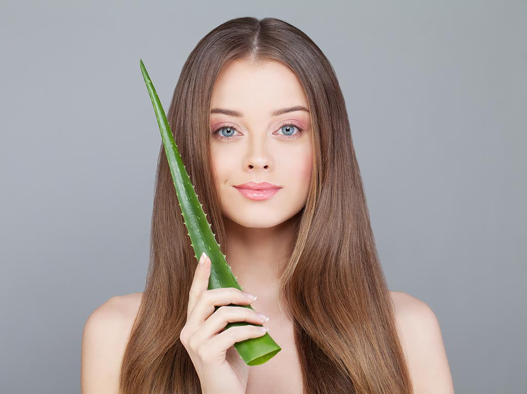 How to Use Aloe Vera for Hair Growth: Benefits & Home Remedies