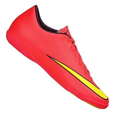 nike youth futsal shoes