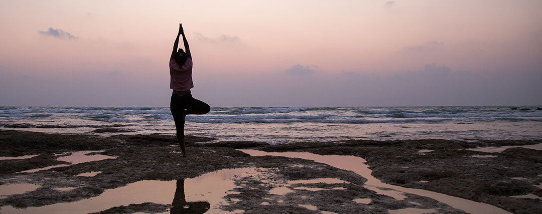 posture equilibre debout yoga