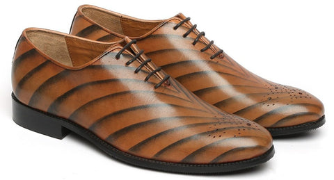 TAN TIGER STYLED SINGLE PIECE LEATHER OXFORDS BY BRUNE