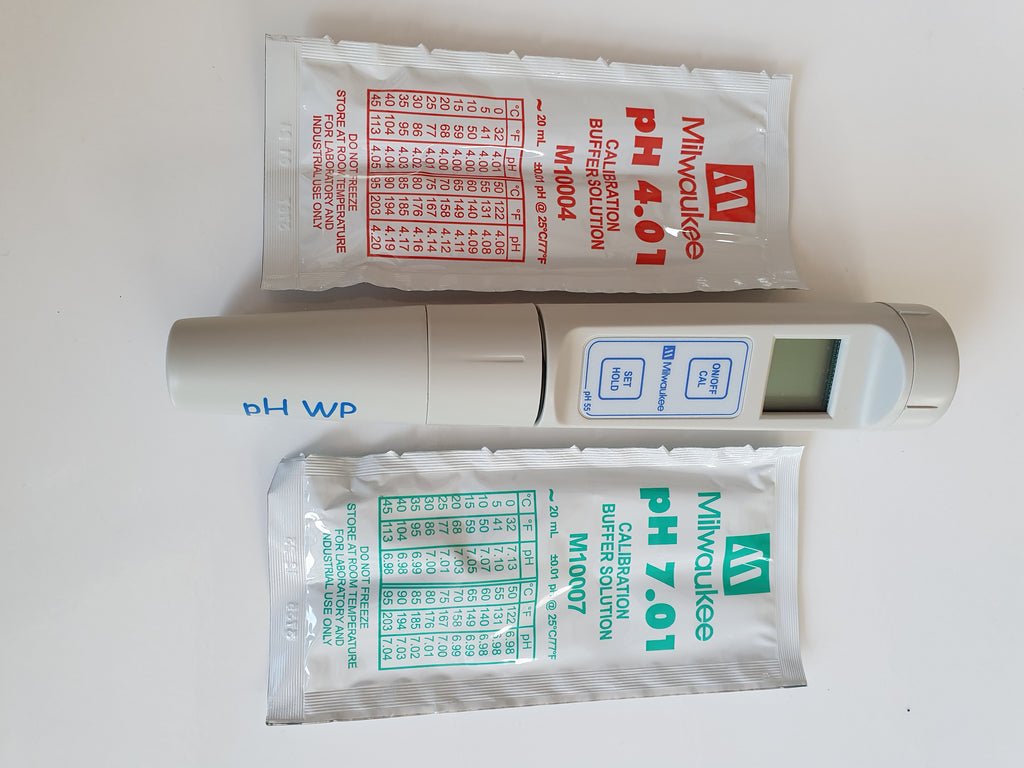 Milwaukee pH55 Waterproof pH Tester with Automatic Calibration