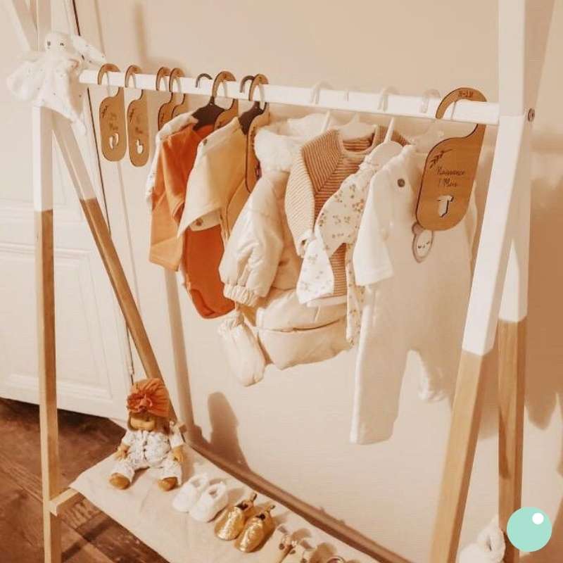 Rangez les vêtements de bébé par type ou par âge unisexe 18 organisateurs/séparateurs de penderie Ensemble parfait Séparateurs de penderie pour bébé COZY HEDGEHOG 