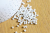 petite perles de rocaille blanches, perles rocaille,blanc opaque, perlage, création bijoux, rocaille blanche,5grammes ,2.5mm,G2541