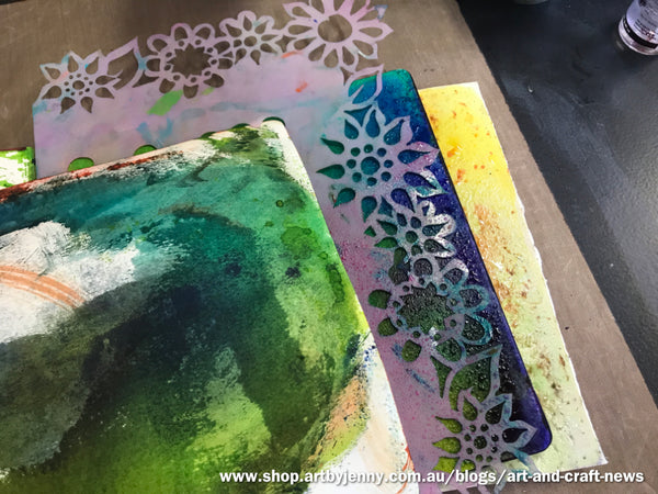 faux bleach effects with Dylusions Spray Inks