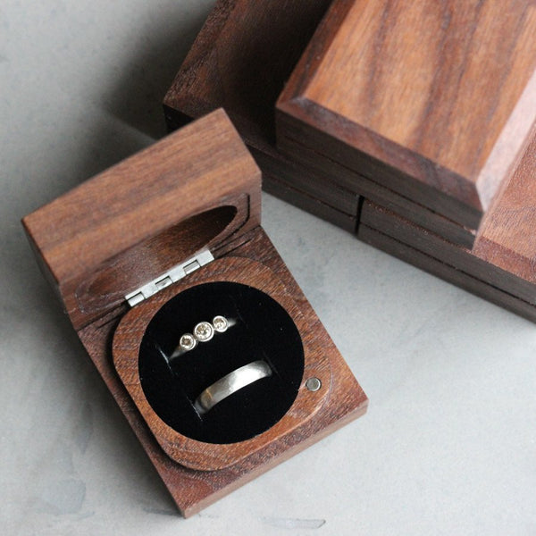 Handmade & Eco-friendly Walnut Ring Box