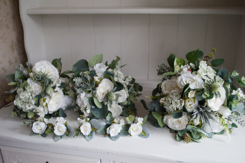 rustic white wedding bouquets