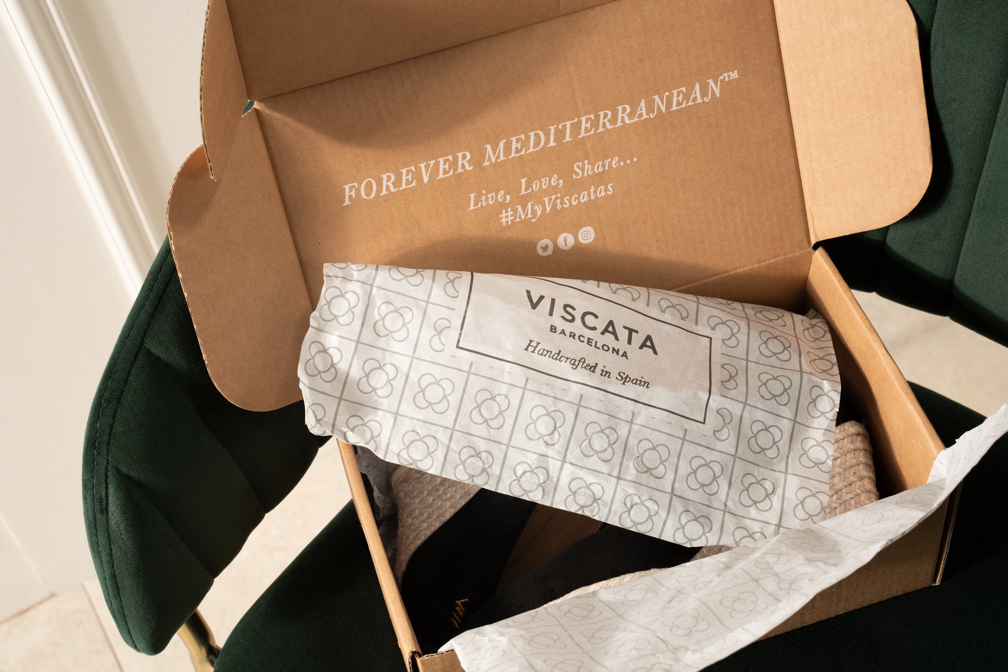 Viscata's Eco-Friendly Shoes. Eco-friendly packaging.